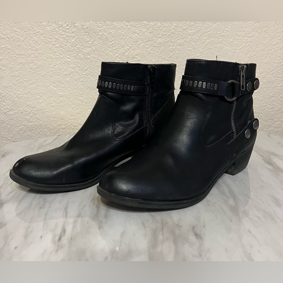 A.n.a, 8 1/2, womens ankle zip up boot, black - Picture 2 of 6